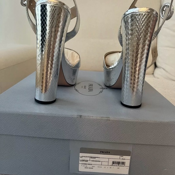Prada Silver Python plataform size 39 1/2 new in box !!! - Picture 5 of 11